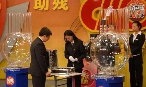 中国彩票销量骤降，背后的原因与影响分析