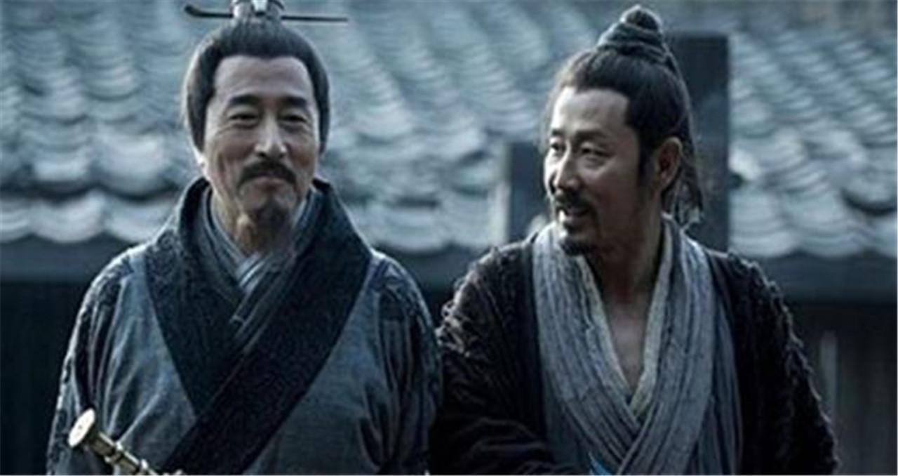 精华布衣与好心12，传承与创新的和谐共舞