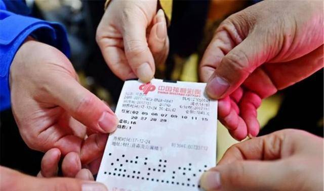双色球6 0多少钱？揭秘双色球彩票的投注策略与中奖概率