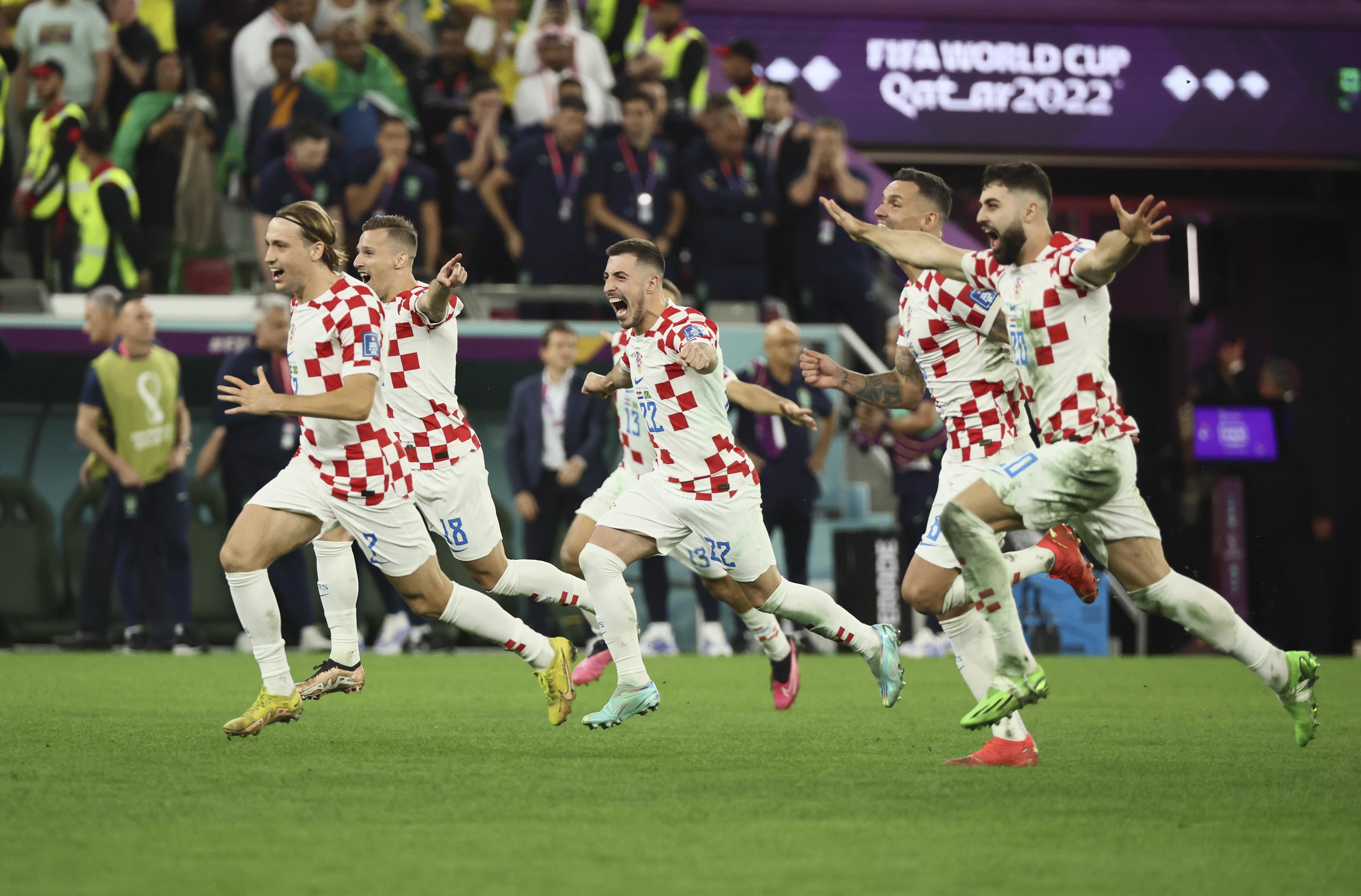 2022世界杯，克罗地亚VS巴西全场回放—激情与坚韧的较量