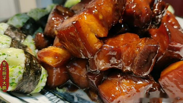 如何在家轻松制作美味红烧肉—视频教程全解析