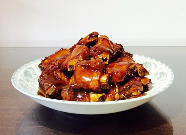 家庭美食，红烧排骨的完美制作指南