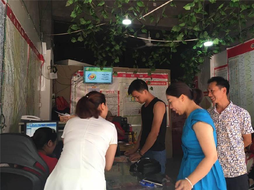 前中两个后中一个的彩票游戏，概率、策略与期待